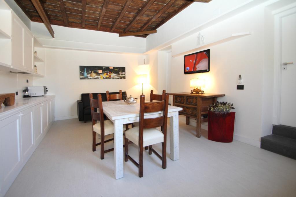 Lhp Suite Roma Trastevere Pokoj fotografie